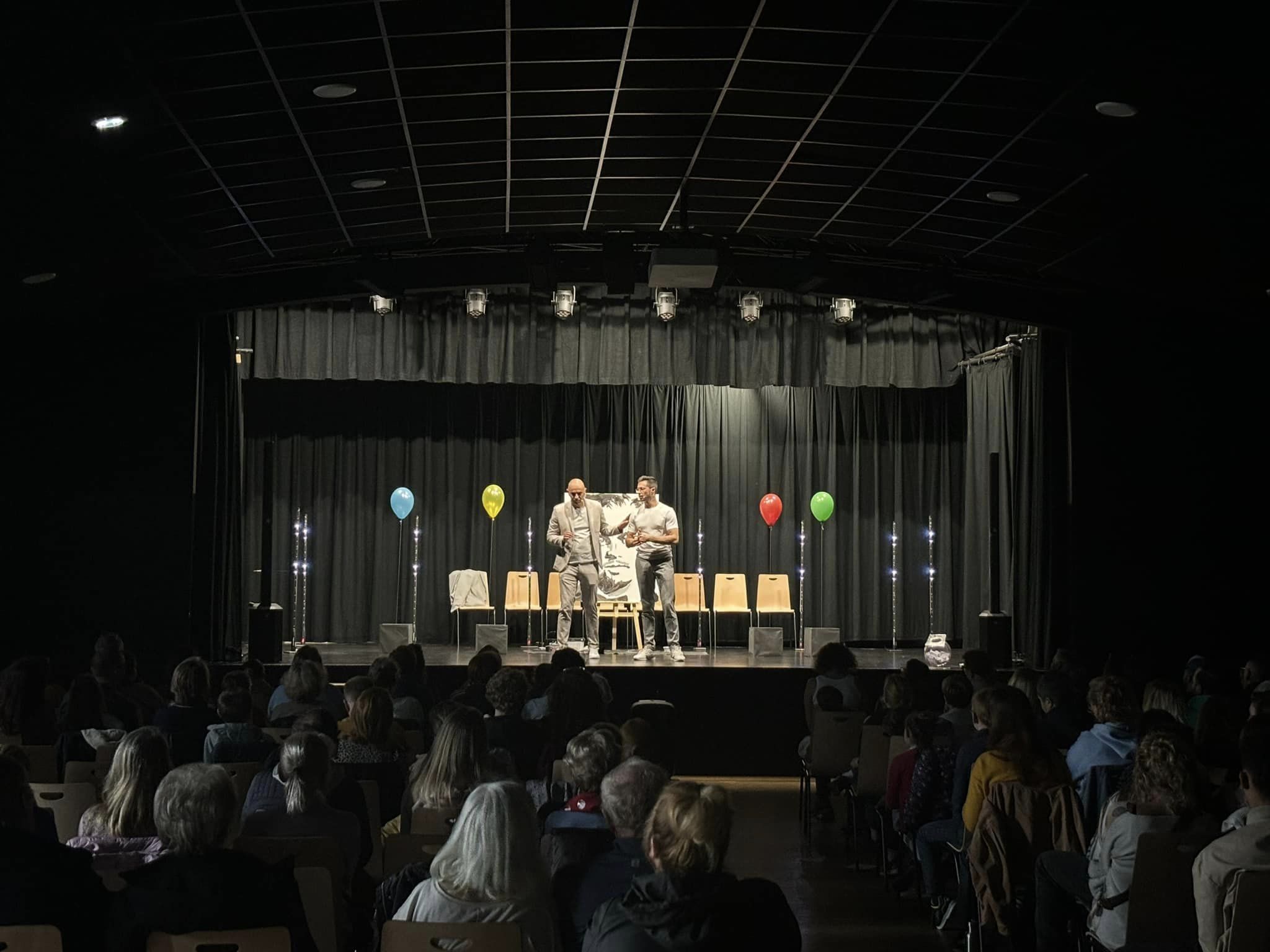 Plus de 100 personnes au spectacle de Thibault Surest et Sébastien Calbry !